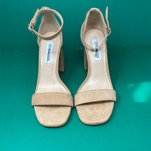 Steve Madden | Dillon Ankle Strap Sandal in Tan